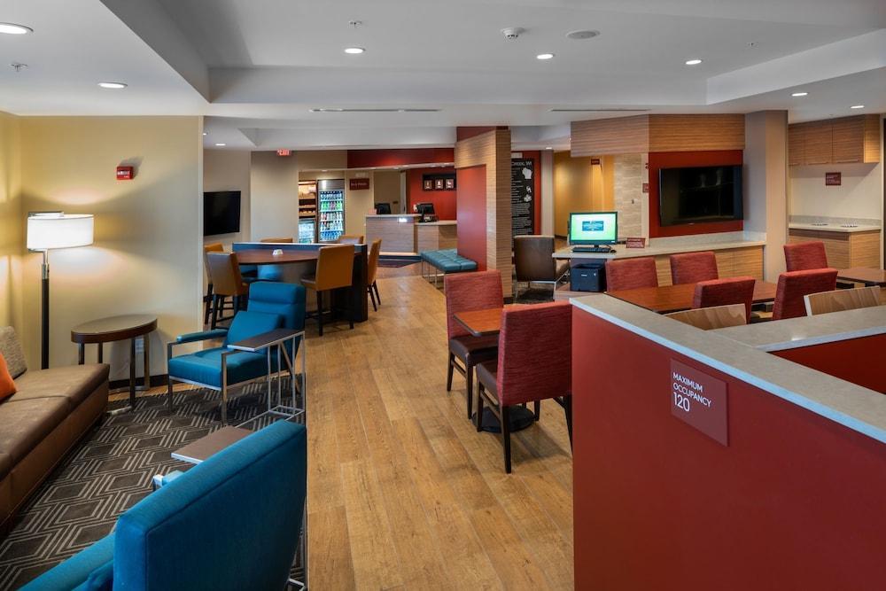 Towneplace Suites By Marriott Milwaukee Oak Creek Bagian luar foto