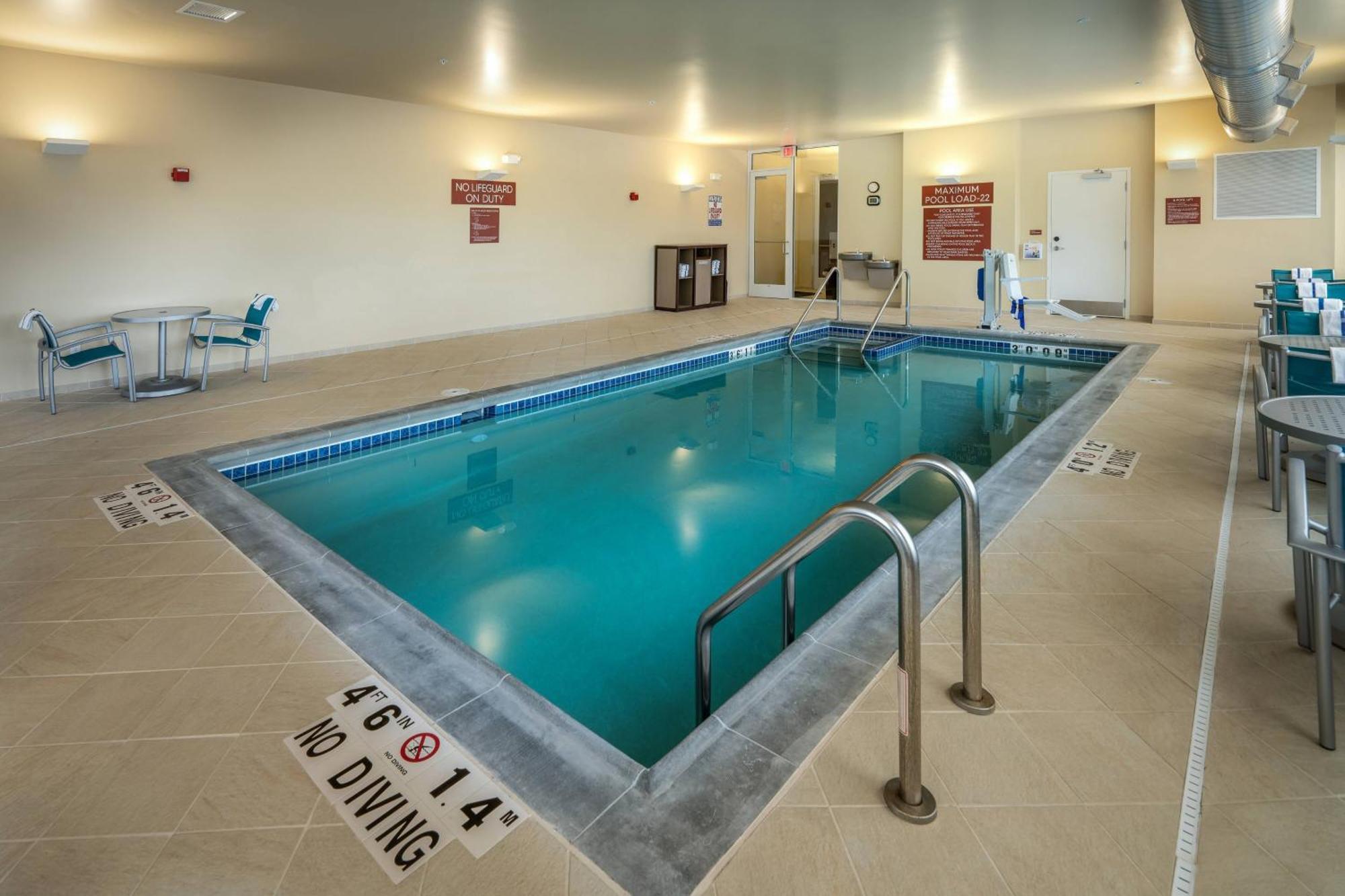 Towneplace Suites By Marriott Milwaukee Oak Creek Bagian luar foto